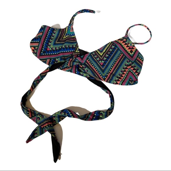 L*Space‎ Wrap Around Bikini Top - Picture 1 of 6